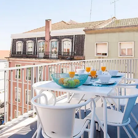 Guestready - Chic Flat Near Estrela Garden Lisboa