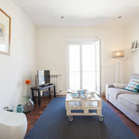 Joivy Joyful 2br With Terrace Nearby Sao Bento Palace Lissabon