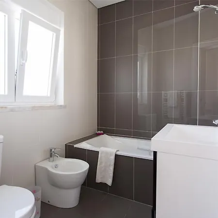 Joivy Joyful 2br With Terrace Nearby Sao Bento Palace Appartement *