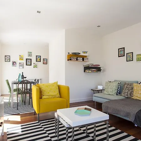 Joivy Joyful 2br With Terrace Nearby Sao Bento Palace * Lissabon