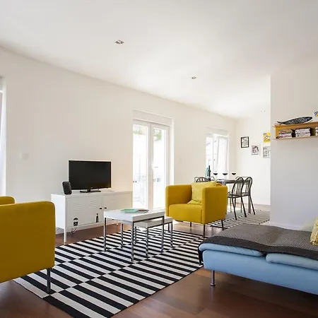 Joivy Joyful 2br With Terrace Nearby Sao Bento Palace Lissabon