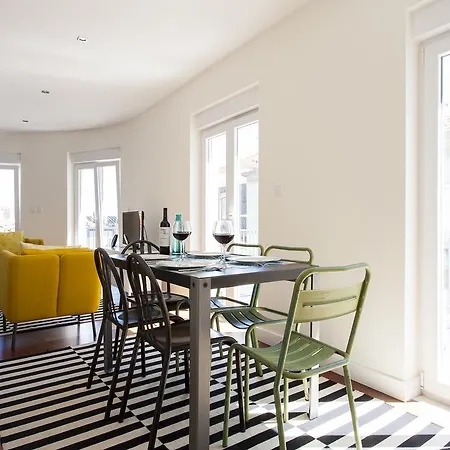 Joivy Joyful 2br With Terrace Nearby Sao Bento Palace Appartement